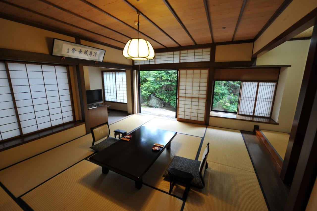 Hagi No Yado Tomoe Hotel Екстериор снимка
